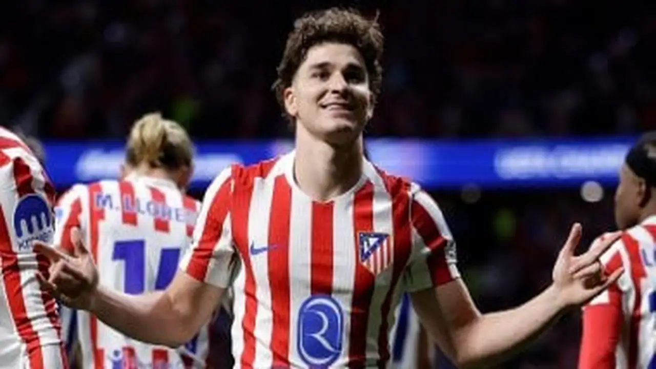 ريال مدريد يتدخل لإفساد انتقال ألفاريز لـ برشلونة